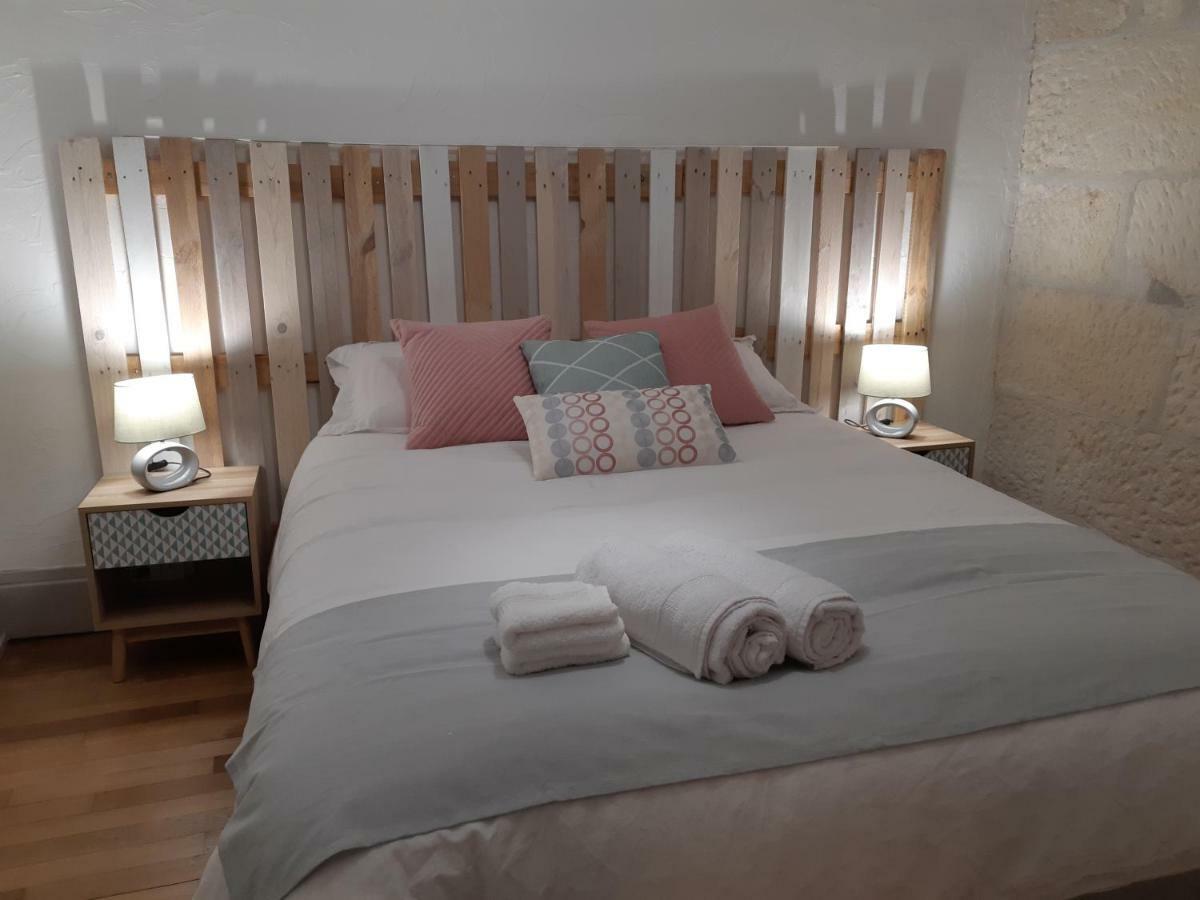 Le Vaillant, Appartement T2, Proche Gare, Hyper-Centre Et Marais, 1 A 2 Personnes, Wifi Bourges Kültér fotó