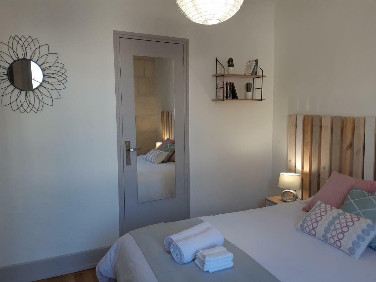 Le Vaillant, Appartement T2, Proche Gare, Hyper-Centre Et Marais, 1 A 2 Personnes, Wifi Bourges Kültér fotó